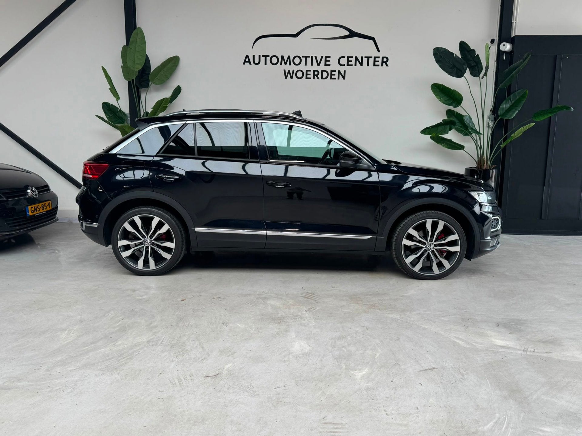Volkswagen T-ROC 2.0 TSI 4Motion Sport R-LINE VIRTUAL CAMERA, Auto's, Volkswagen, Automaat, 15 km/l, Gebruikt, 1984 cc