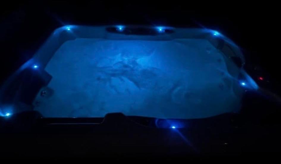 🌴Passion Jacuzzi 3 Persoons 1 Ligplaats🌴, Ophalen of Verzenden, Gebruikt, Afdekzeil, Vast