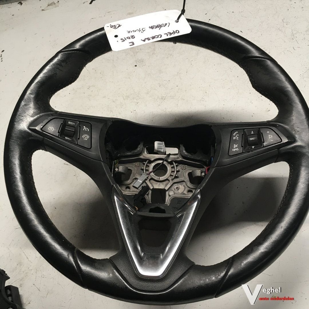 Opel Corsa E 5 drs 1.4B Automaat 2015 2500145 Lederen Stuur, Gebruikt, -, -, Ophalen of Verzenden