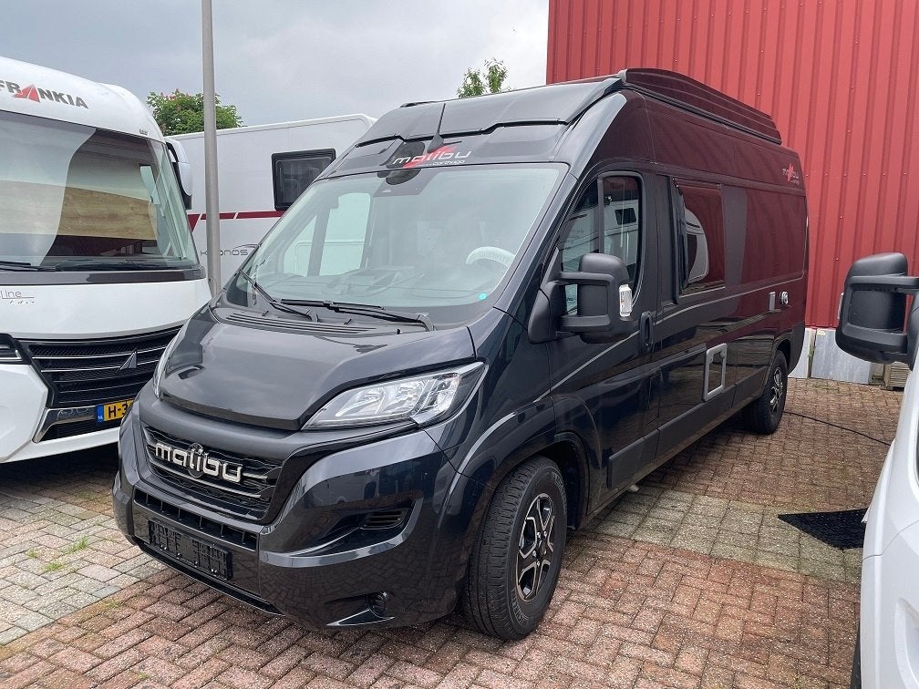MALIBU 600 LE hefdak LENGTEBEDDEN dieselverwarming 180 PK, Automaat, Buscamper of Camperbus, Achteruitrijcamera, Malibu