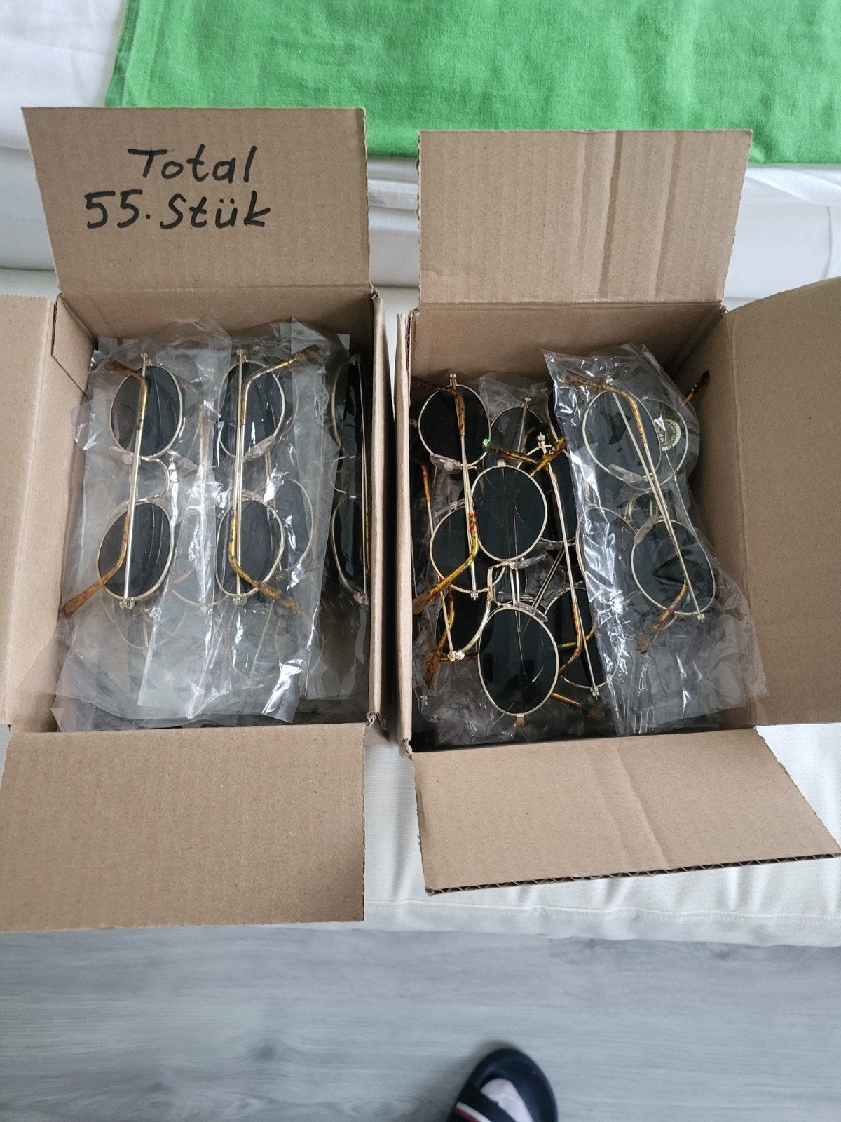 Partij zonnebrillen unisex 55 stuks, Ophalen of Verzenden, Nieuw, Overige kleuren, Overige merken