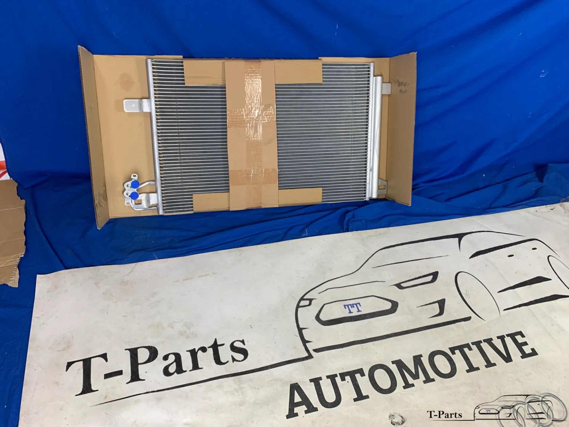 volkswagen transporter T5 airco condensor mahle ac774000s 7E