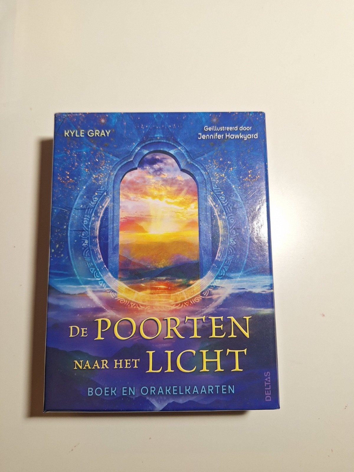 De poorten naar het licht - Boek en orakelkaarten, Tarot of Kaarten leggen, Ophalen of Verzenden, Zo goed als nieuw, Kyle GRAY