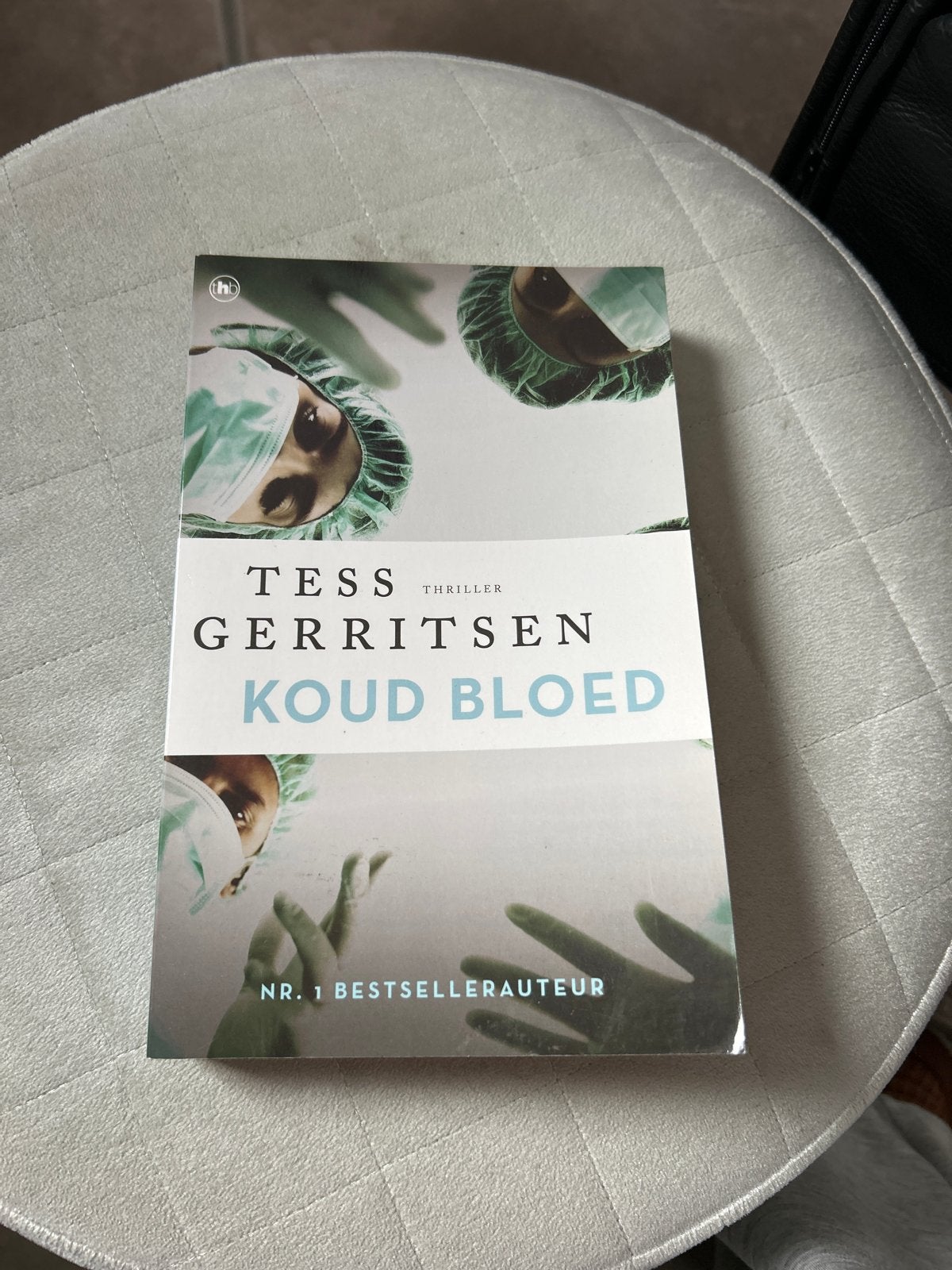 Tess Gerritsen - Koud Bloed (Thriller), Ophalen of Verzenden, Gelezen, Nederland