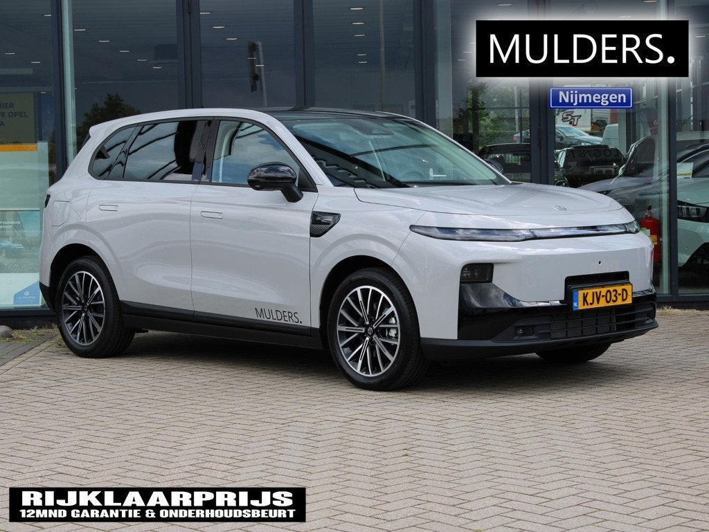 Leapmotor B10 Design Hybrid EV 18.8 kWh Direct leverbaar, Auto's, Leapmotor, 12 maanden, Achterwielaandrijving, Gebruikt, 4 cilinders