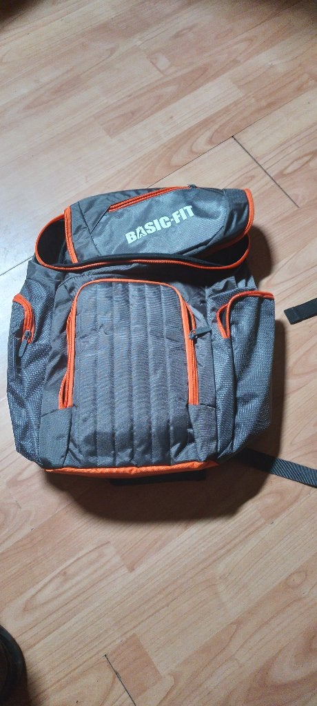 Basic-Fit rugzak grijs (2025), Ophalen, Zo goed als nieuw, Overige merken, 45 tot 60 cm