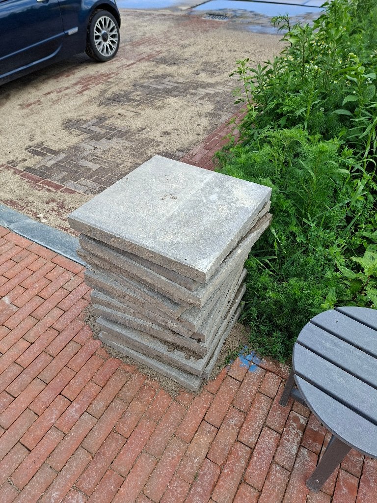 Gratis betontegels 50x50, Ophalen, Zo goed als nieuw, Minder dan 5 m², Beton