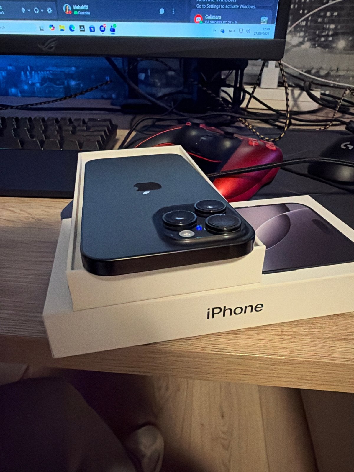 Foto 7 van iPhone 16 Pro Max 256GB - Zo goed als nieuw