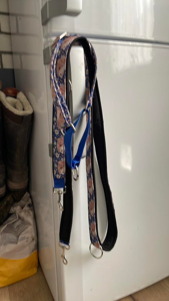 Lijn verstelbaar + halfcheck halsband , print egels, Ophalen of Verzenden, Zo goed als nieuw