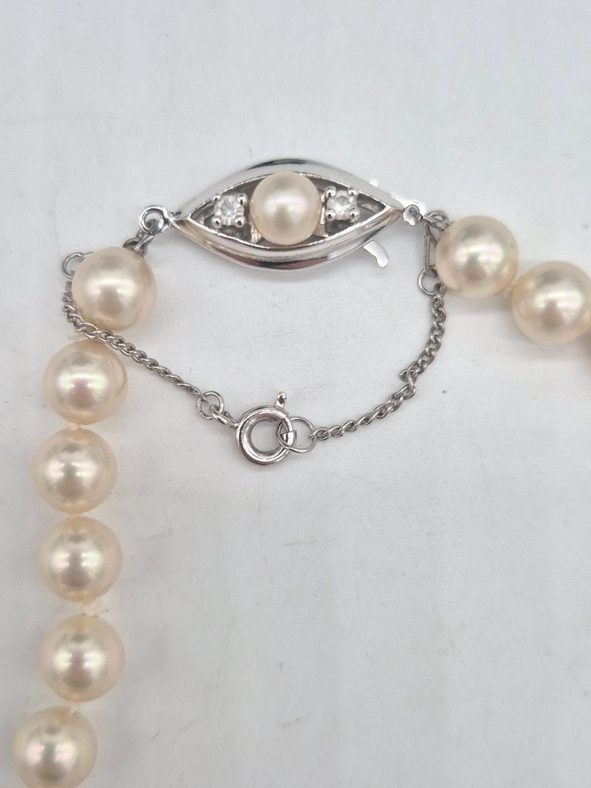 Prachtige imitatie parelketting met zilveren sluiting 925, Verzenden, Gebruikt, Wit, Zilver