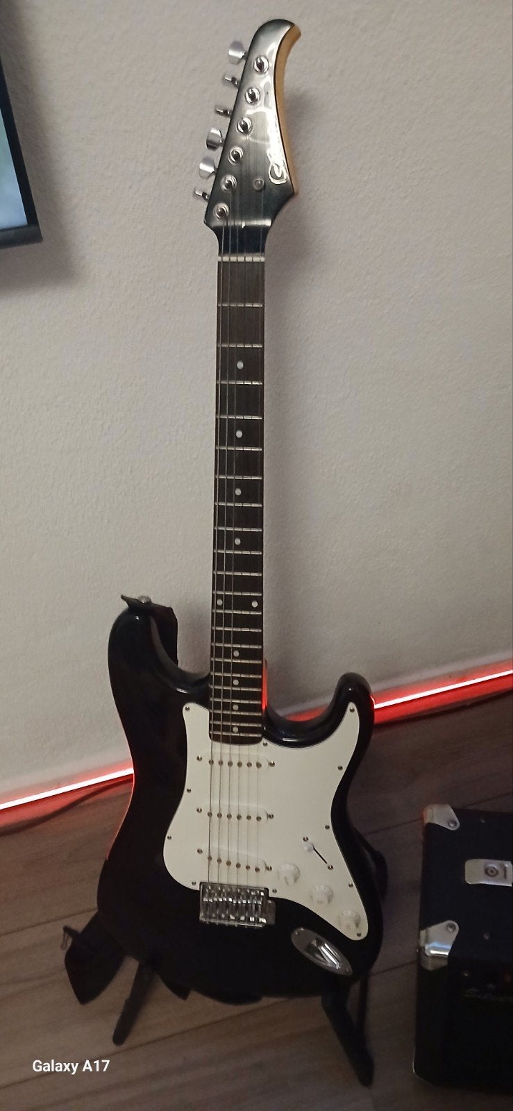 Silvertone elektrische gitaar set met versterker Smart 111S, Ophalen of Verzenden, Zo goed als nieuw, Overige merken, Met versterker
