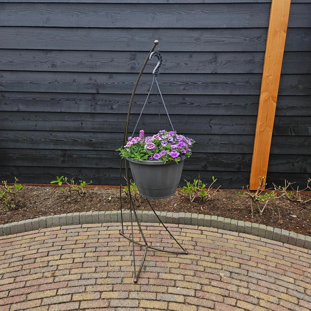 Leuke ijzeren plantenstandaard, Ophalen of Verzenden, Metaal, 60 cm of meer, 60 tot 100 cm