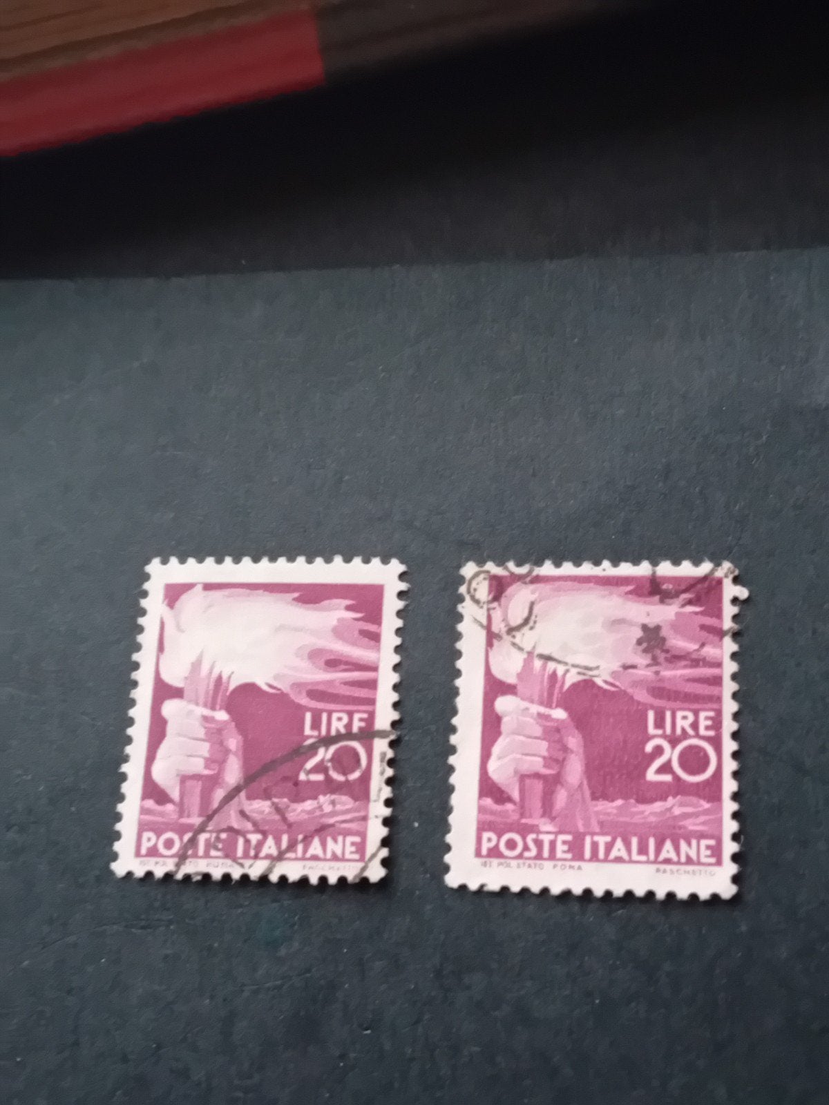 2x Italiaanse postzegels 20 Lire met fakkelmotief, Postzegels en Munten, Postzegels | Europa | Italië, Ophalen of Verzenden, Gestempeld