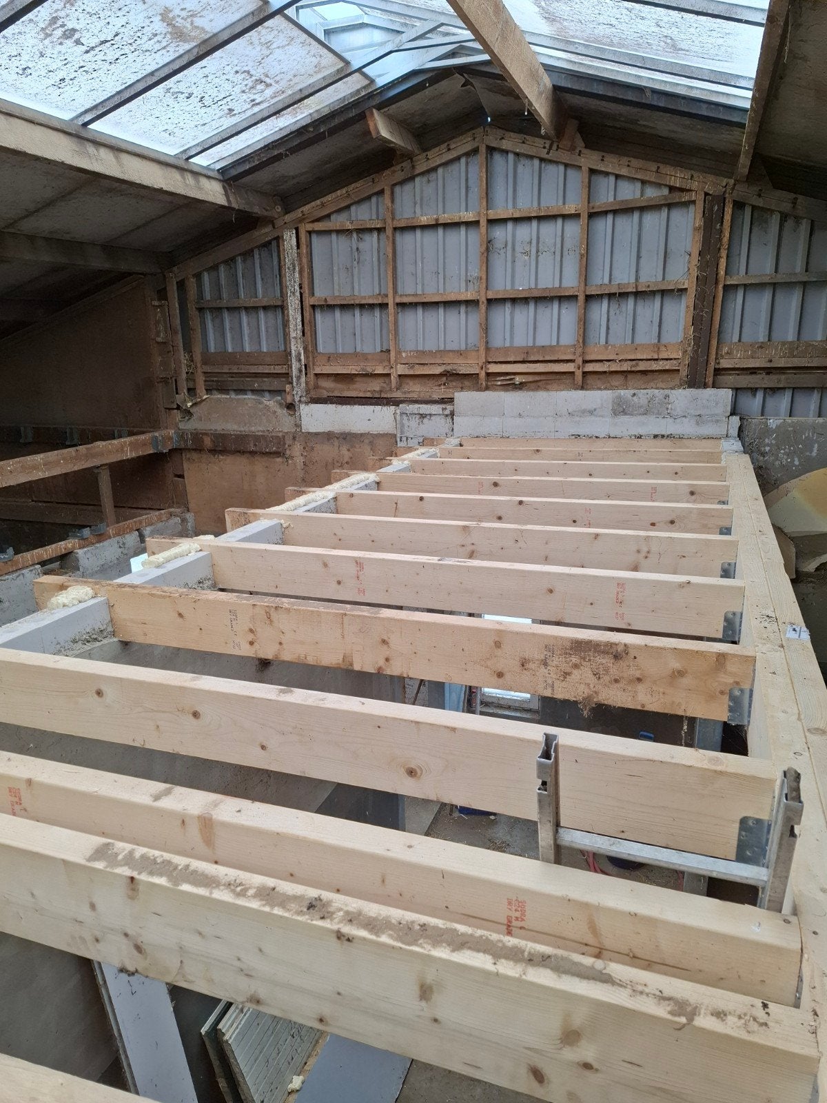 Vuren Balken - Ideaal voor Constructie en Timmerwerk, Doe-het-zelf en Verbouw, Hout en Planken, Ophalen, Gebruikt, 250 tot 300 cm