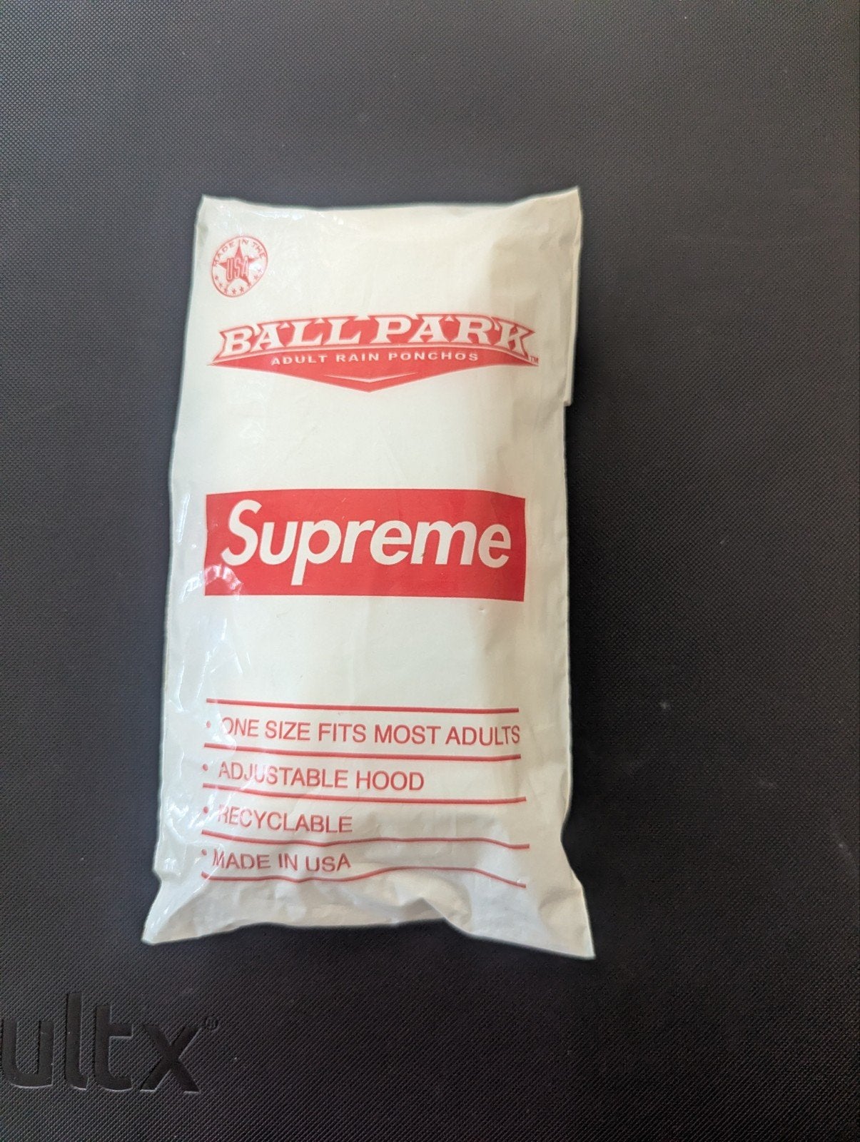 Supreme Ball Park Regenponcho - Nieuw in verpakking, Ophalen, Nieuw, Regenpak, Heren