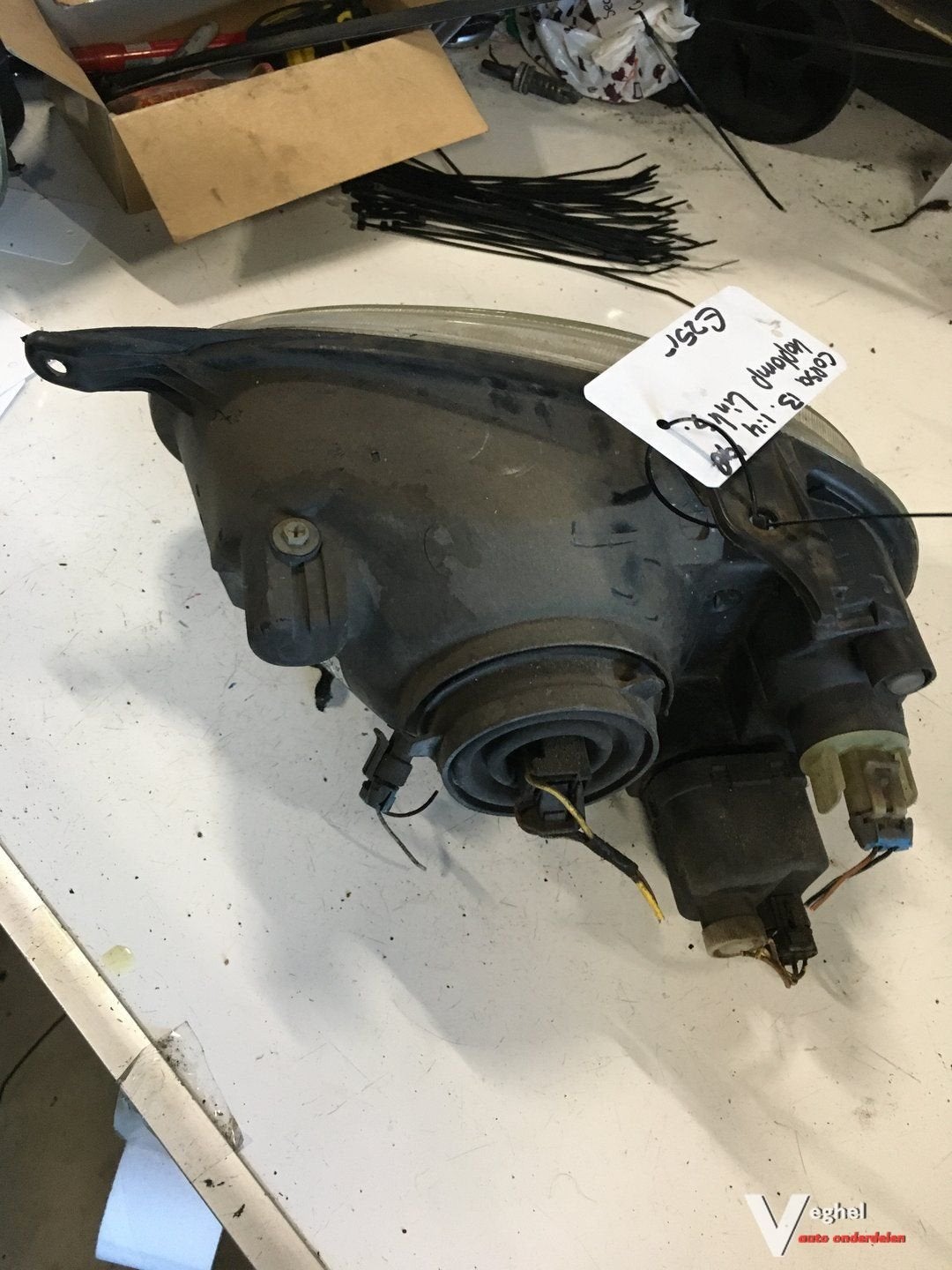 Opel Corsa B 1998 Koplamp Links of Rechts, Gebruikt, -, -, Ophalen of Verzenden