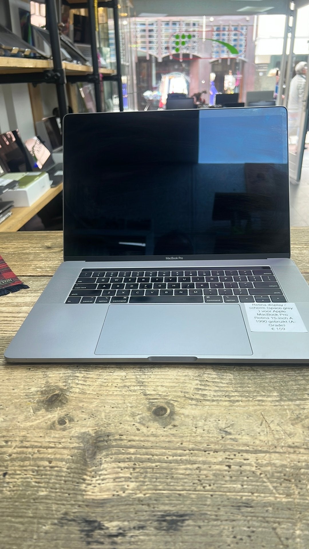 etina display / scherm (space grey  )  A1990, Gebruikt, Ben, 2311 cp, DDR4