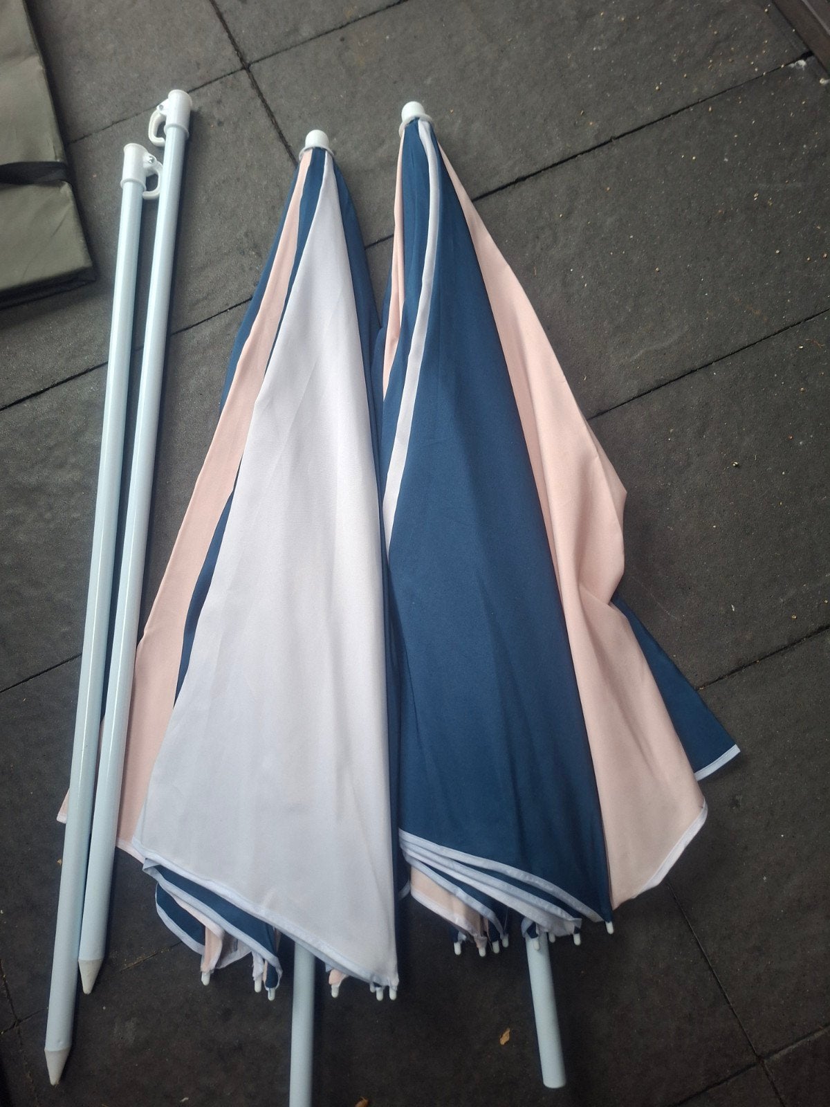 2 parasols zo goed als nieuw!, Ophalen, Zo goed als nieuw, 1 tot 2 meter
