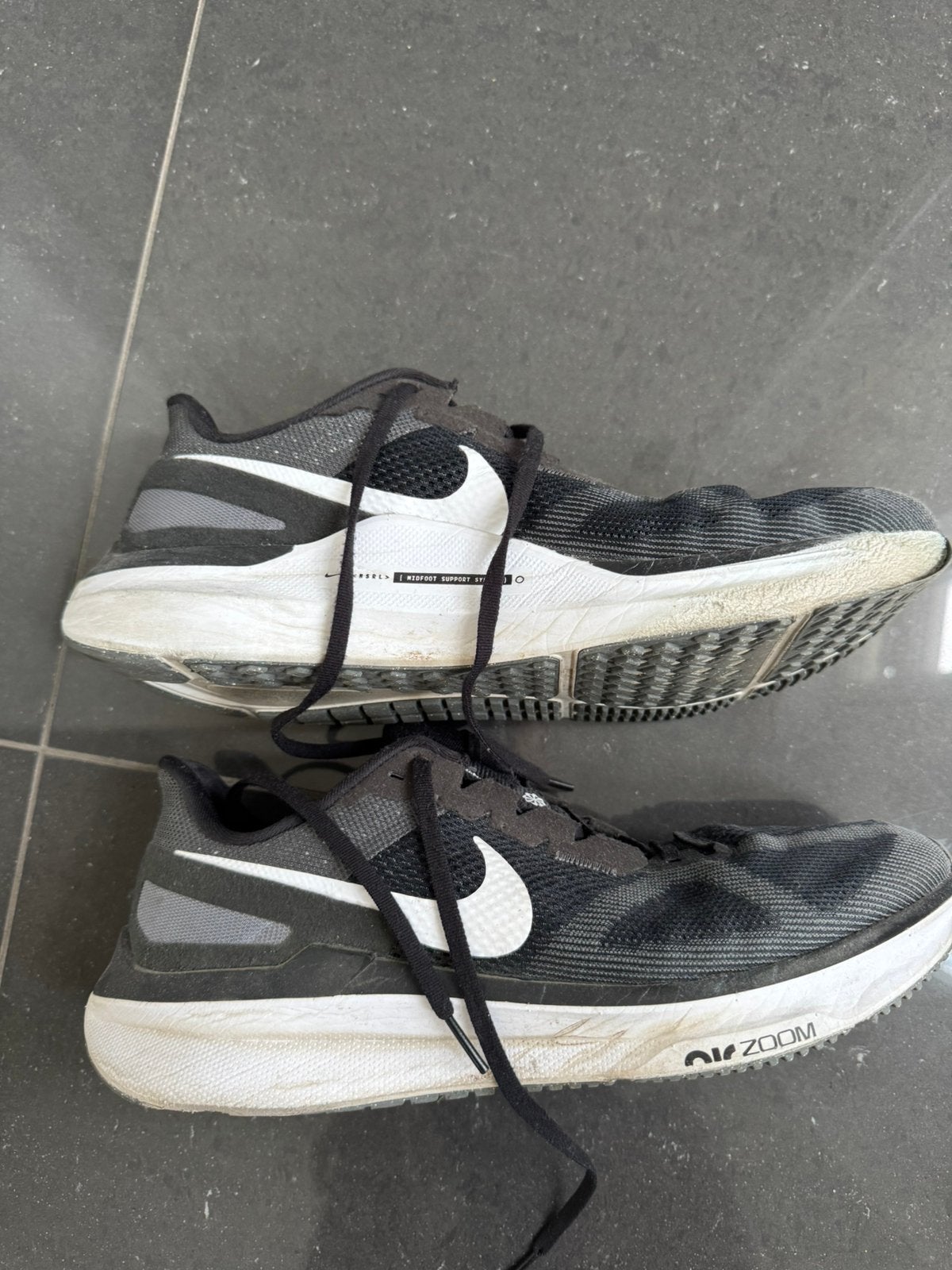 Nike hardloop schoenen. Maat 45,5, Sport en Fitness, Loopsport en Atletiek, Ophalen, Gebruikt, Hardlopen, Hardloopschoenen