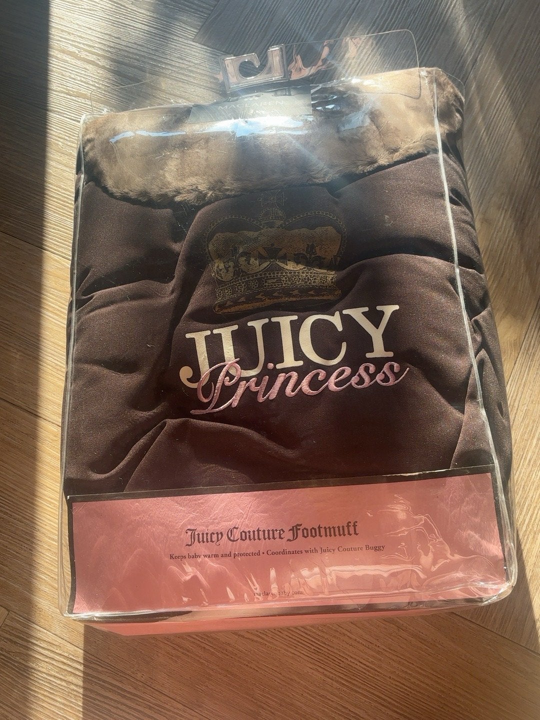 Juicy Couture x Maclaren “Juicy Princess” Footmuff – NIEUW, Kinderen en Baby's, Ophalen of Verzenden, Nieuw, Overige merken