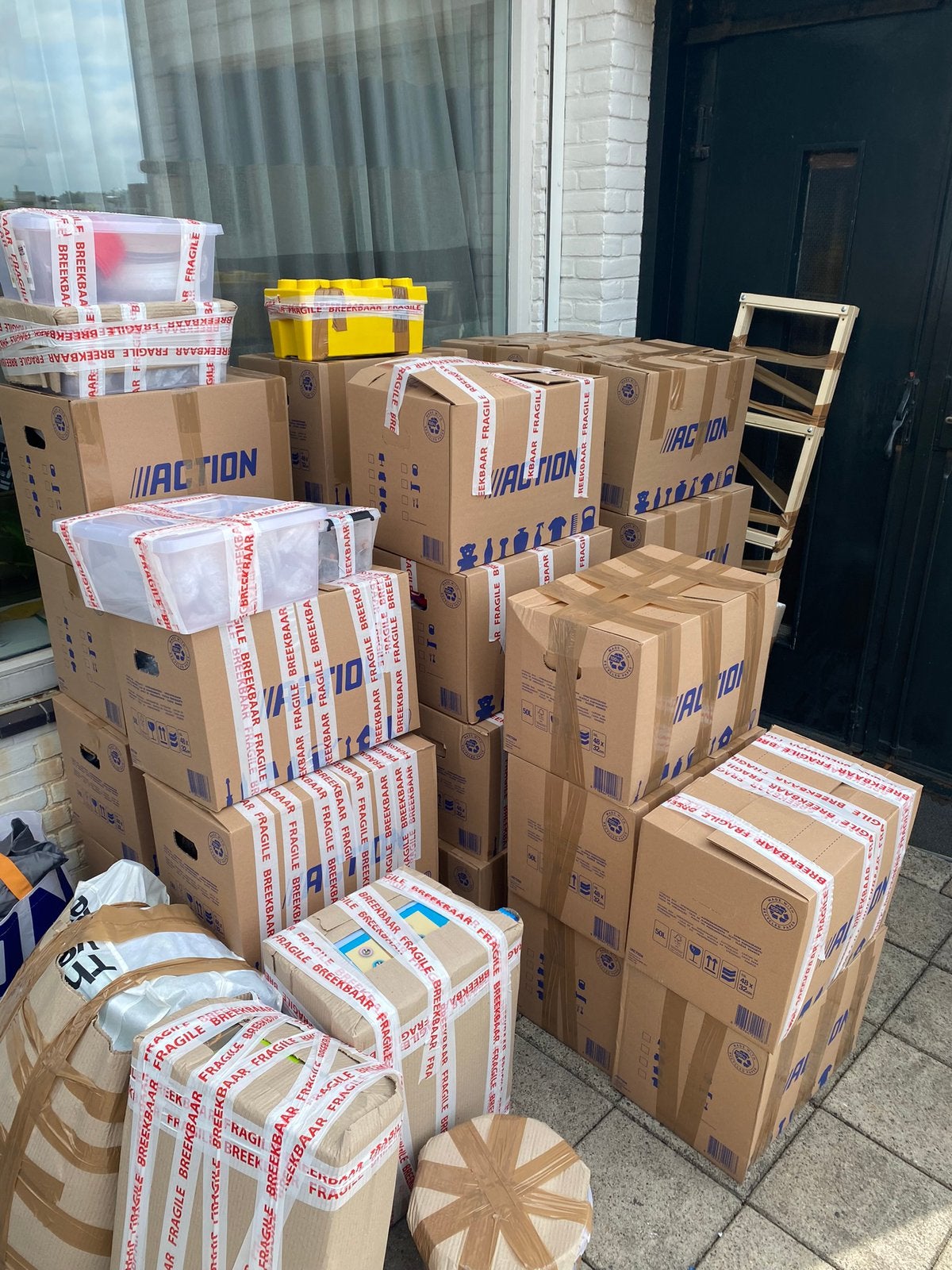 Hulp bij verhuizen – tillen, dragen & inpakken, Ophalen, Zo goed als nieuw