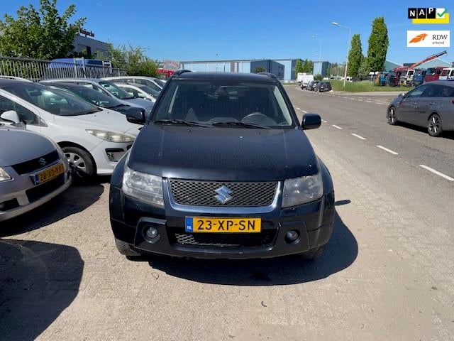Suzuki Grand Vitara 2.0-16V Shogun, 4 cilinders, 1850 kg, Grand Vitara, Zwart
