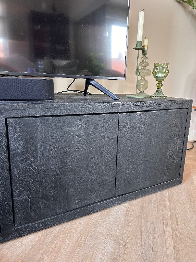 Tv kast, Ophalen, Hout zwart, 150 tot 200 cm, Zo goed als nieuw
