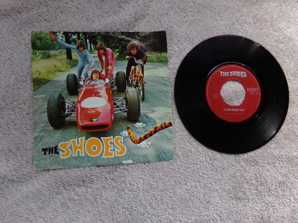 The Shoes - tank Esso mix / he spoiled the days ( sixties ), Gebruikt, Verzenden, 7 inch, Single
