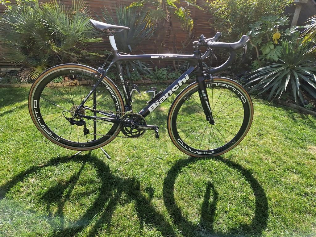 Bianchi Sempre Pro racefiets - Carbon frame, Fietsen en Brommers, Fietsen | Racefietsen, Zo goed als nieuw, Overige merken, Meer dan 20 versnellingen