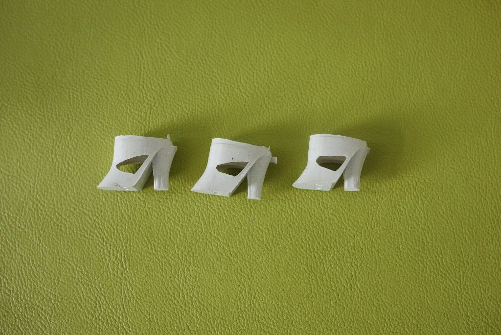 barbie 1960 t-straps squishy witte hoge hakken 3 stuks, Verzamelen, Ophalen of Verzenden, Gebruikt, Accessoires
