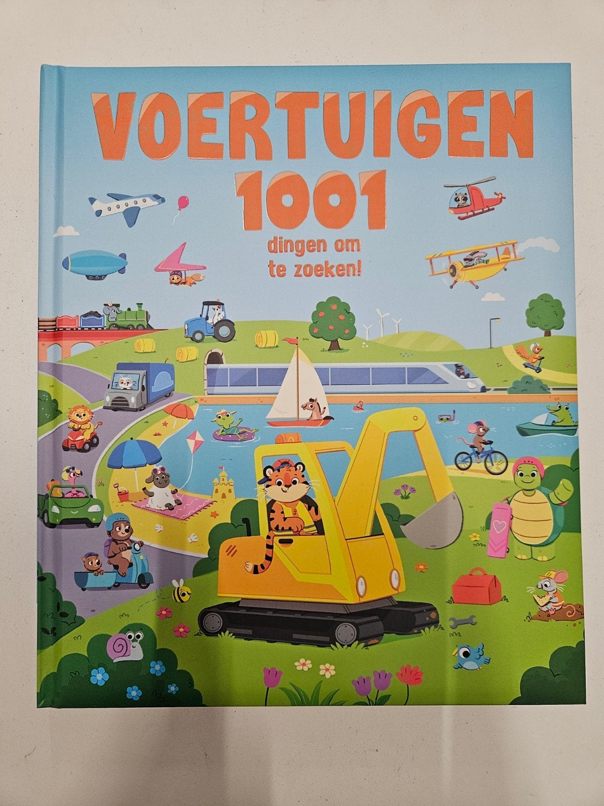 Millie Monaghan - Voertuigen - 1001 dingen om te zoeken!, Ophalen of Verzenden, Zo goed als nieuw, Millie Monaghan; Claire Mowat