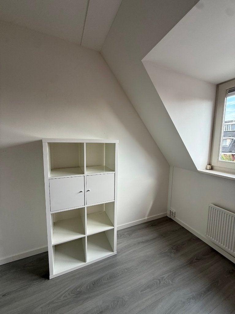 Ikea Kallax Kast met 8 vakken en 2 deurtjes, Huis en Inrichting, Ophalen, Overige materialen, 100 tot 150 cm, 50 tot 100 cm
