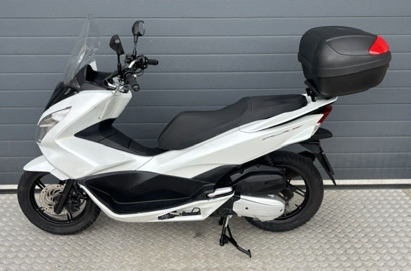 HONDA PCX 150 (bj 2016), Motoren, Motoren | Honda, Bedrijf, Scooter