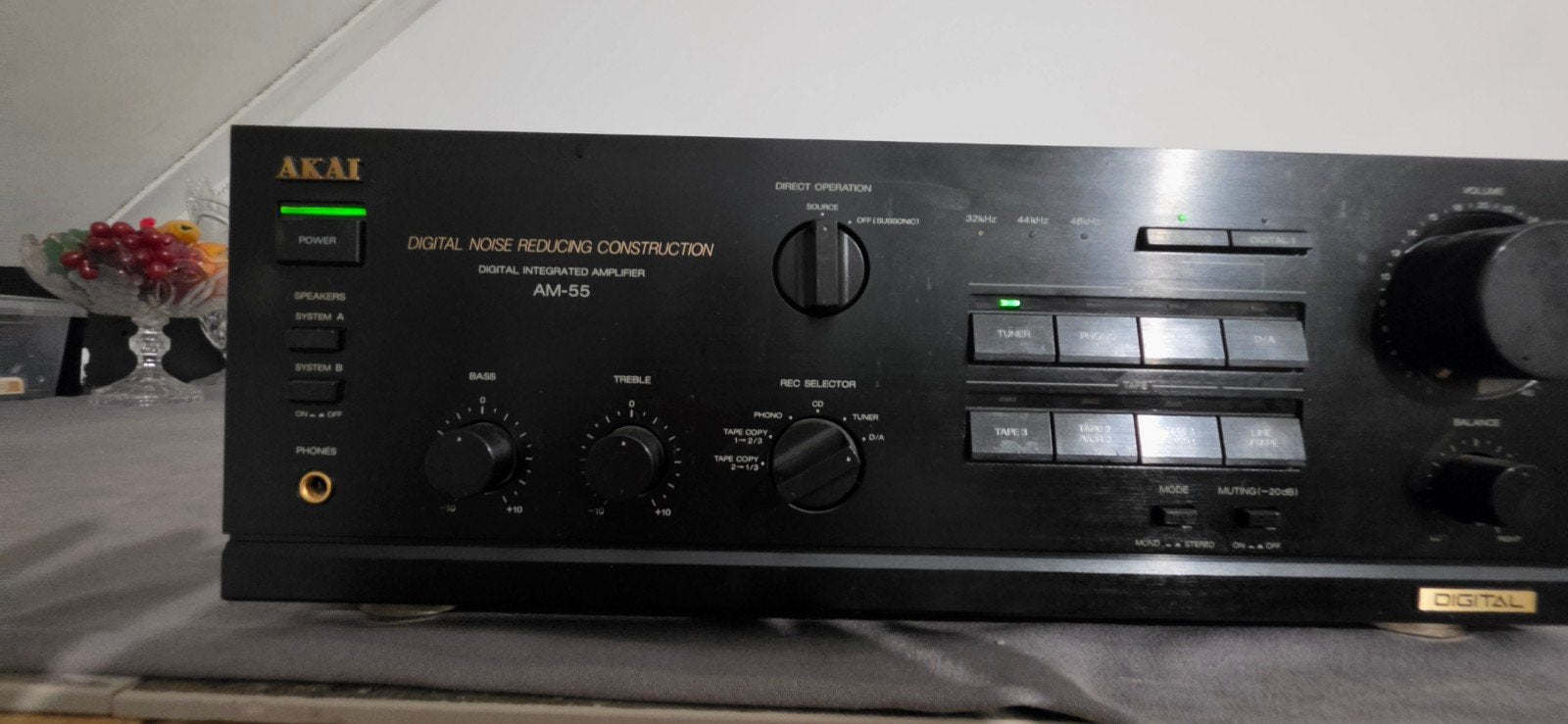 AKAI AM-55 Stereo Versterker en SANSUI TU-X111

Digital Synt, Audio, Tv en Foto, Versterkers en Receivers, Overige systemen, Zo goed als nieuw