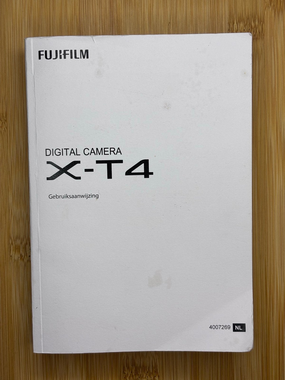 Handleiding Fujifilm X-T4 nederlandstalig, Audio, Tv en Foto, Fotocamera's Digitaal, Handleiding, Ophalen of Verzenden, Zo goed als nieuw