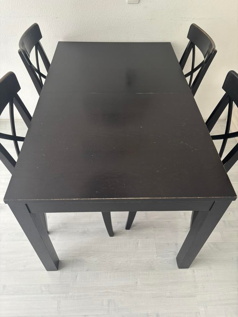 Uitschuifbare eettafel met 4 stoelen, Huis en Inrichting, Complete eetkamers, Ophalen, Gebruikt, 4 tot 6 stoelen