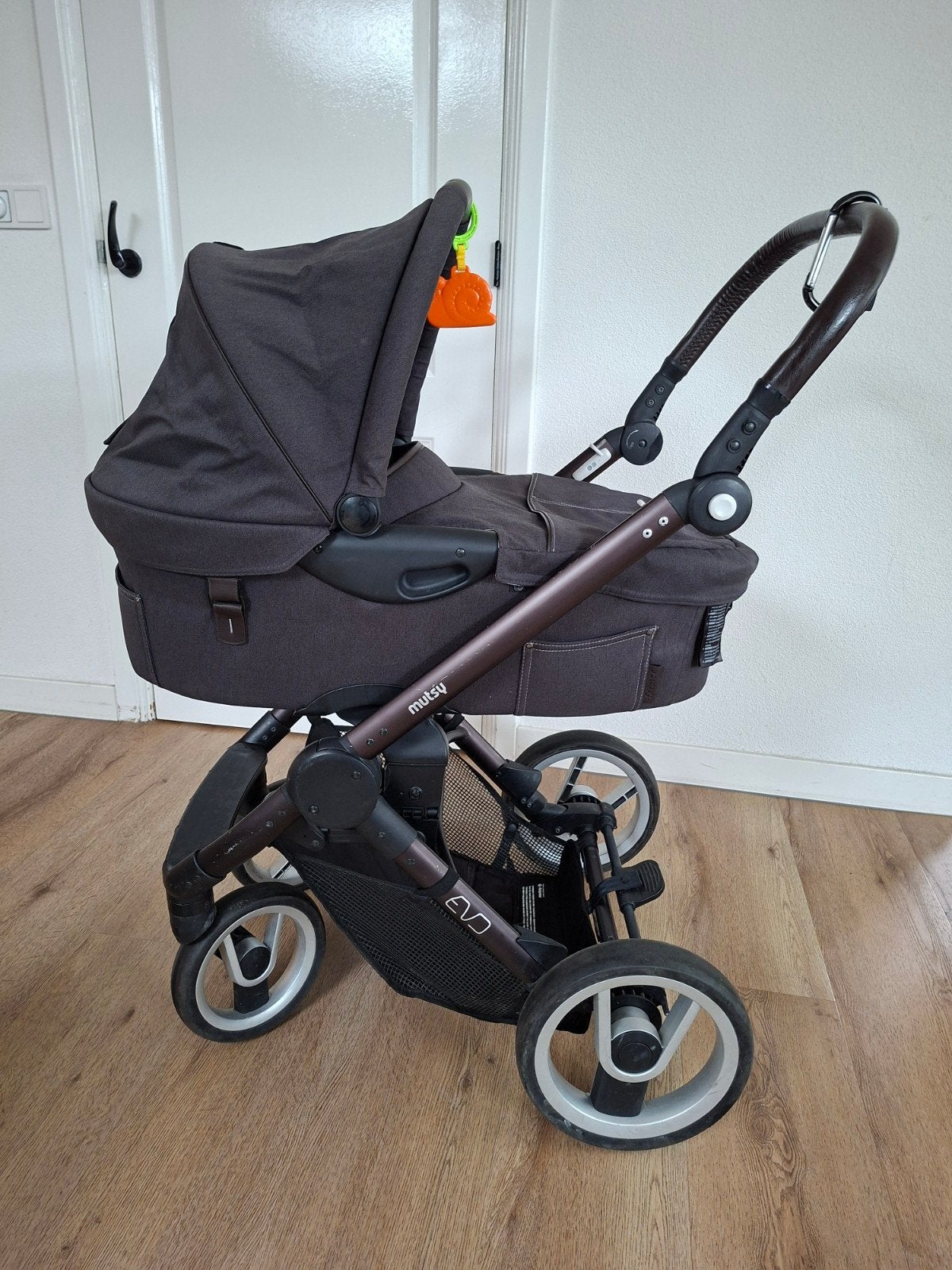 Mutsy Evo Farmer kinderwagen met reiswieg en zitje, Ophalen, Gebruikt, Combiwagen, Mutsy