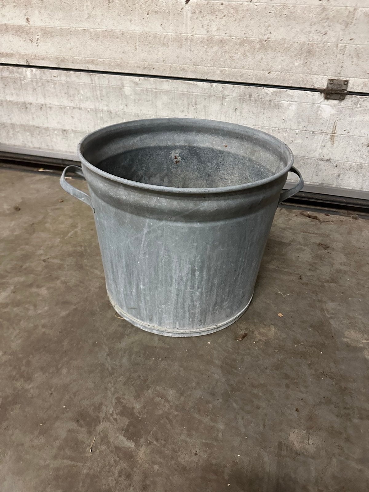 Grote vintage zinken emmer/kuip met handvatten, Ophalen