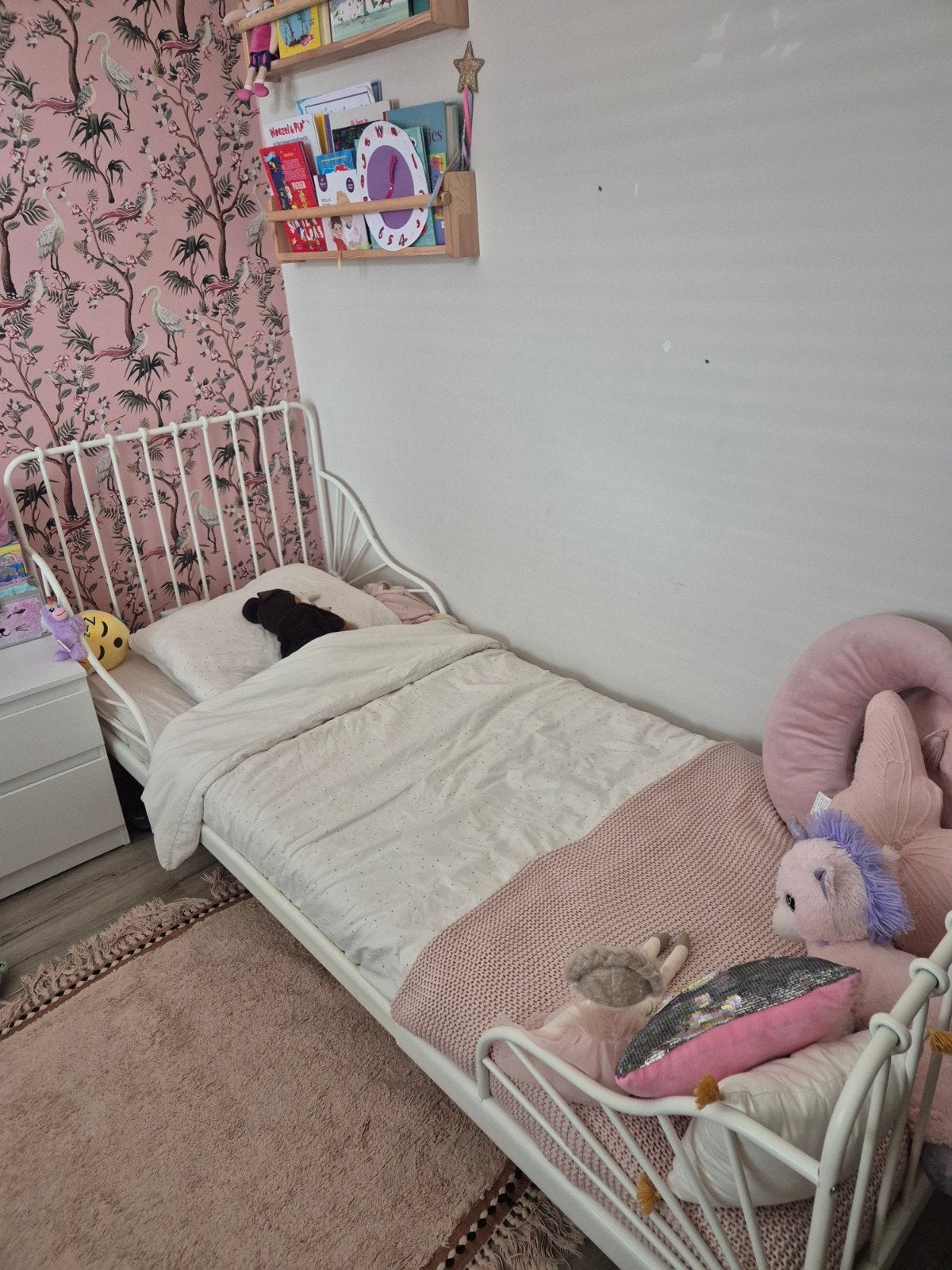 ikea bed minnen wit metaal, Ophalen, 85 tot 100 cm, Zo goed als nieuw, Matras