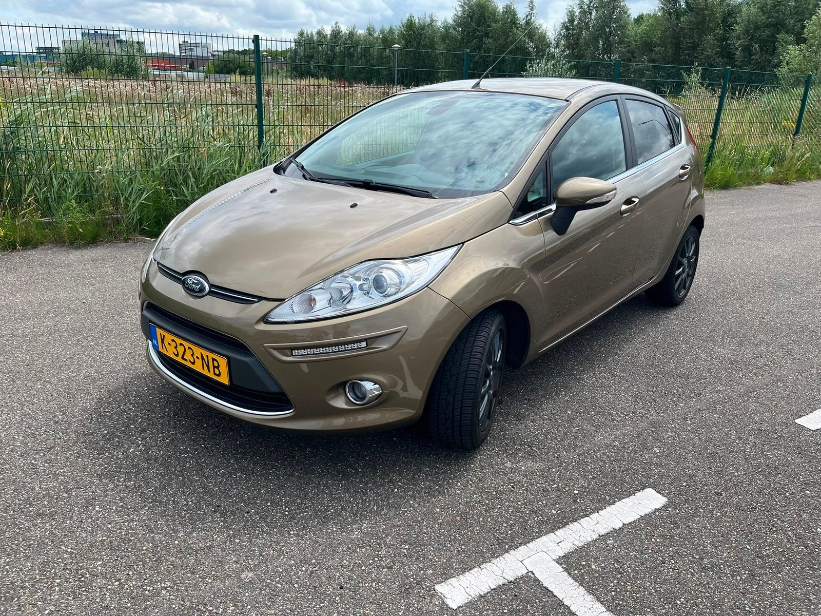 Ford Fiesta 1.4 96pk | Airco+Cruise| 2012 | Rookvrij | bruin, Auto's, Ford, Voorwielaandrijving, Stof, 40 €/maand, Bruin