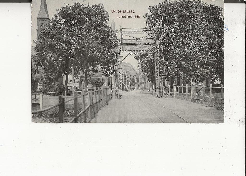 Doetinchem Waterstraat met Hefbrug 26-11-1914, Ophalen of Verzenden, Voor 1920, Gelopen, Gelderland