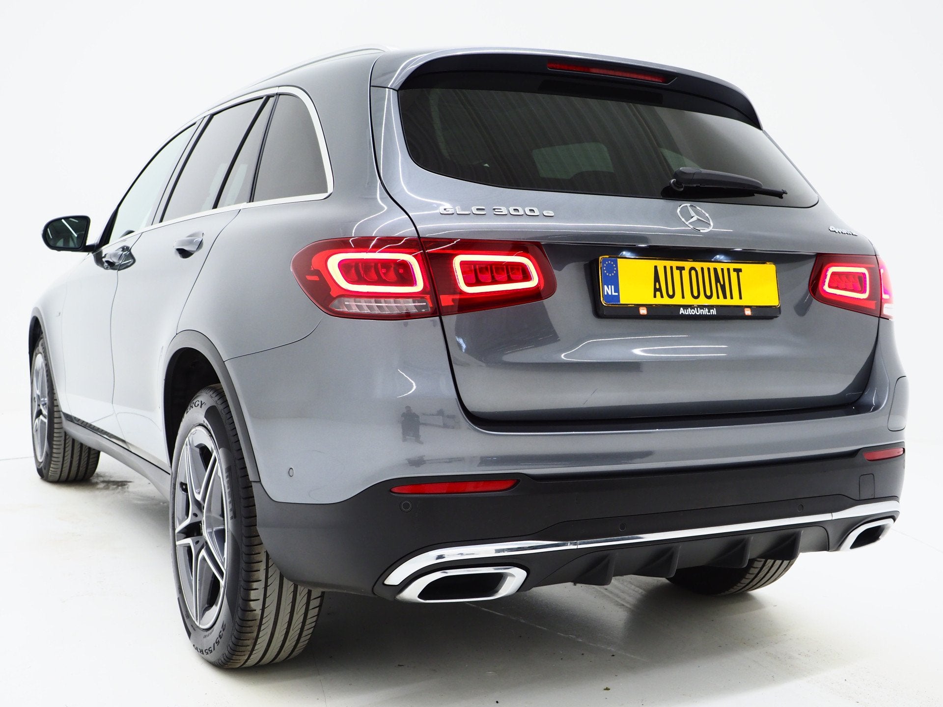 Mercedes-Benz GLC 300e 4MATIC AMG | Panoramadak | 360 | Lede, Automaat, Gebruikt, 4 cilinders, 2000 kg