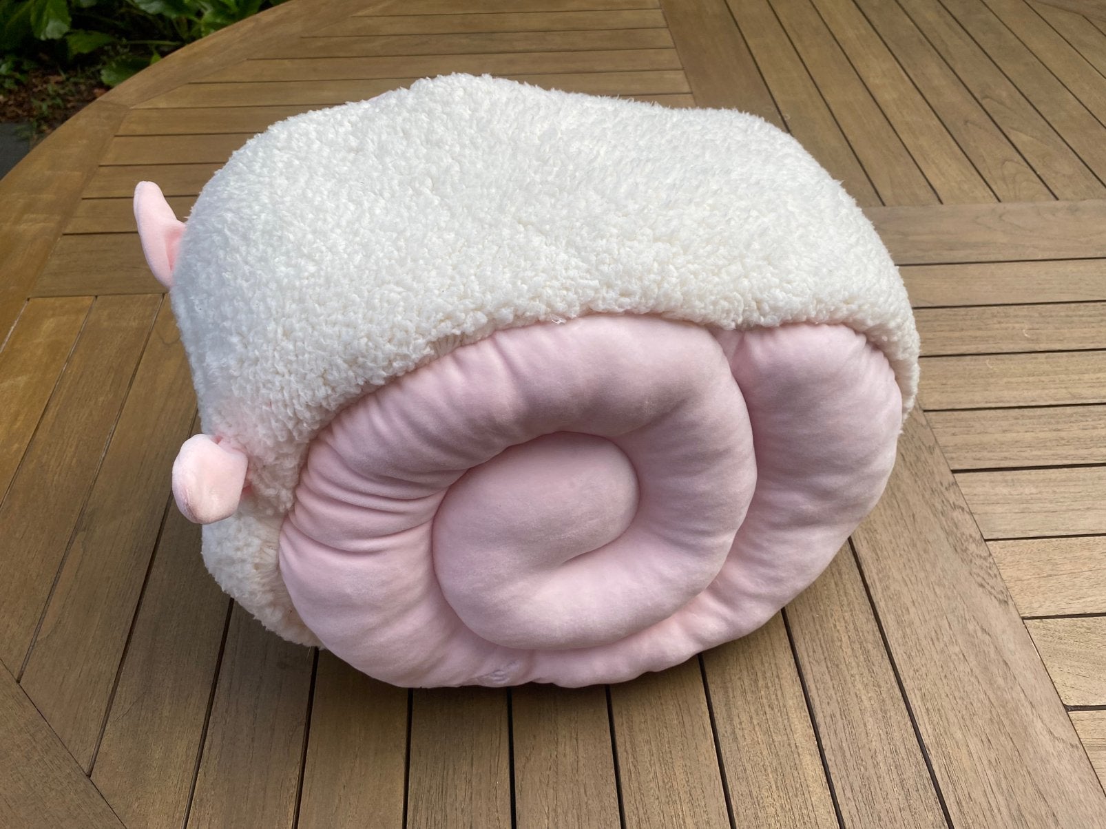 M-PETS Dolly Eco Kattenbed, Ophalen, Zo goed als nieuw
