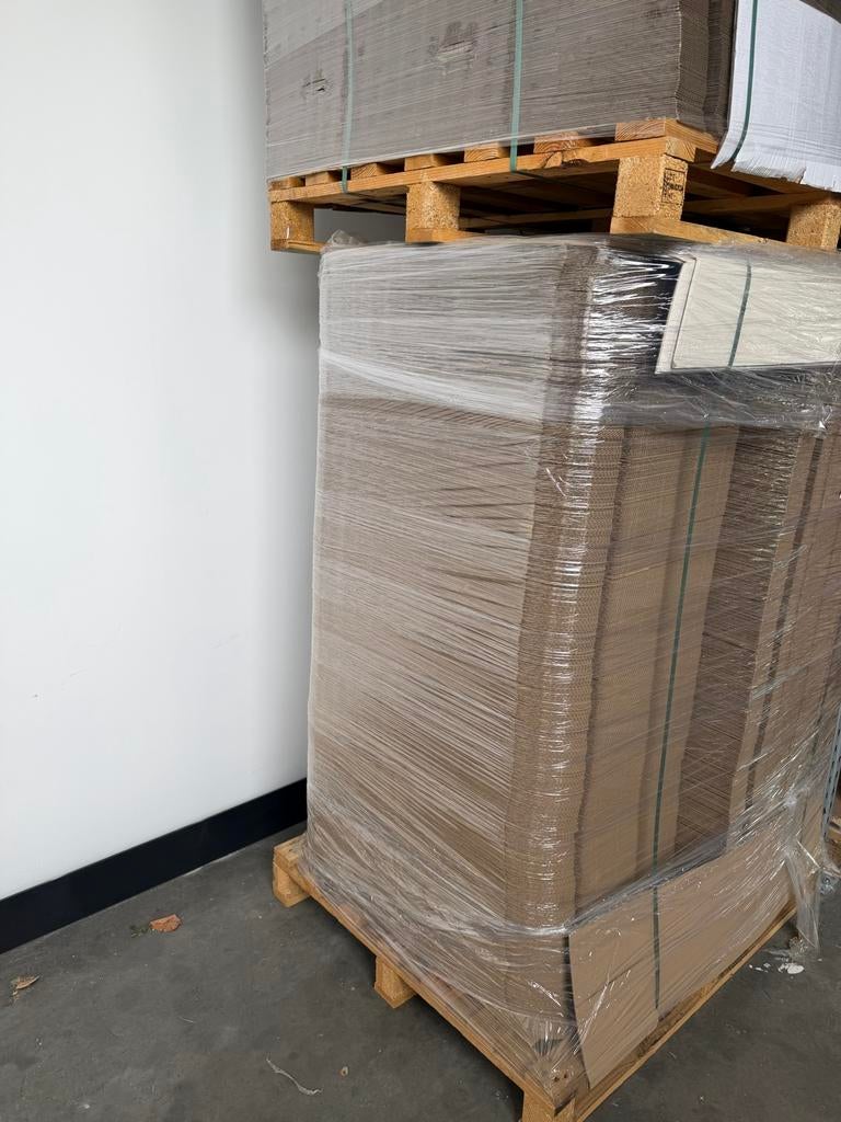 Vouwdozen gestanst 60x40x10 cm - 8 pallets (4000 stuks), Doe-het-zelf en Verbouw, Kratten en Dozen, Ophalen, Doos, 40 tot 60 cm