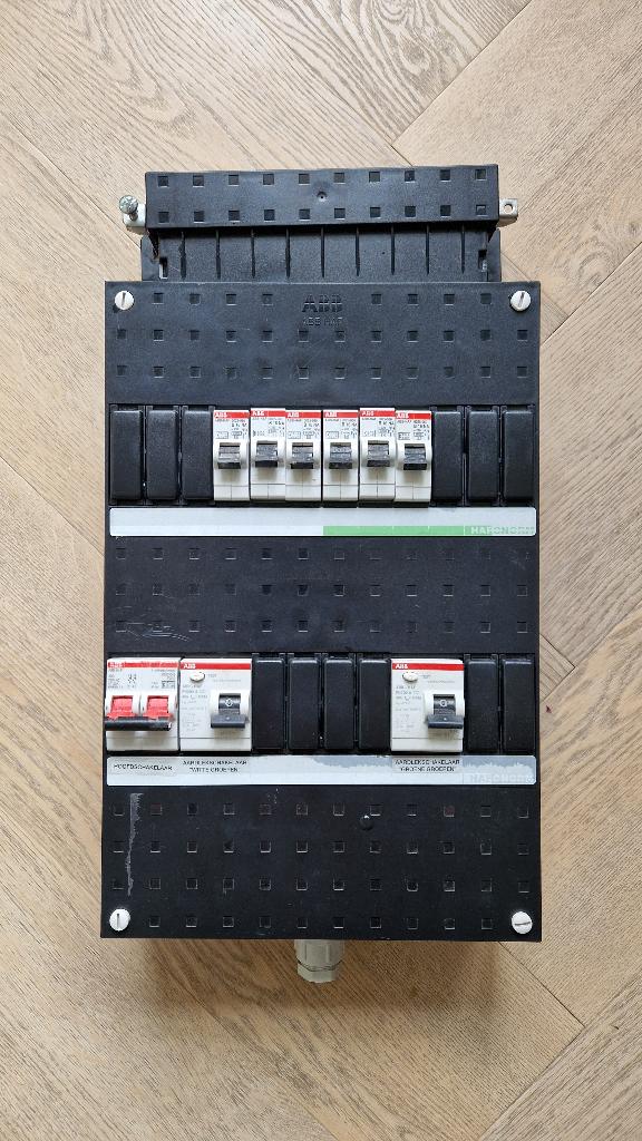 ABB groepenkast 6 groepen 1-fase, Doe-het-zelf en Verbouw, Elektra en Kabels, Ophalen of Verzenden, Gebruikt, Overige typen