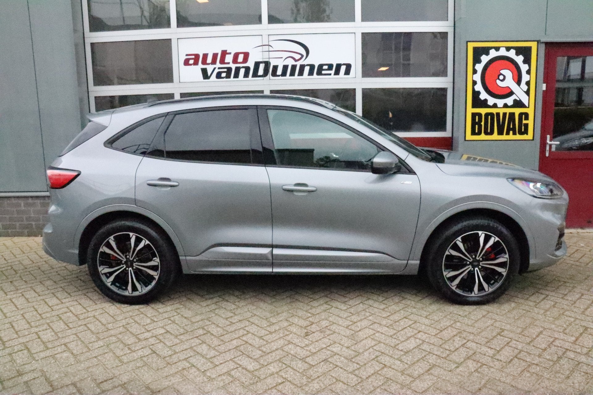 Ford Kuga 2.5 PHEV ST-Line X O.a: Stoel+stuurverw, B&O, HUD,, 14 kWh, Gebruikt, 4 cilinders, Verwarmde buitenspiegels