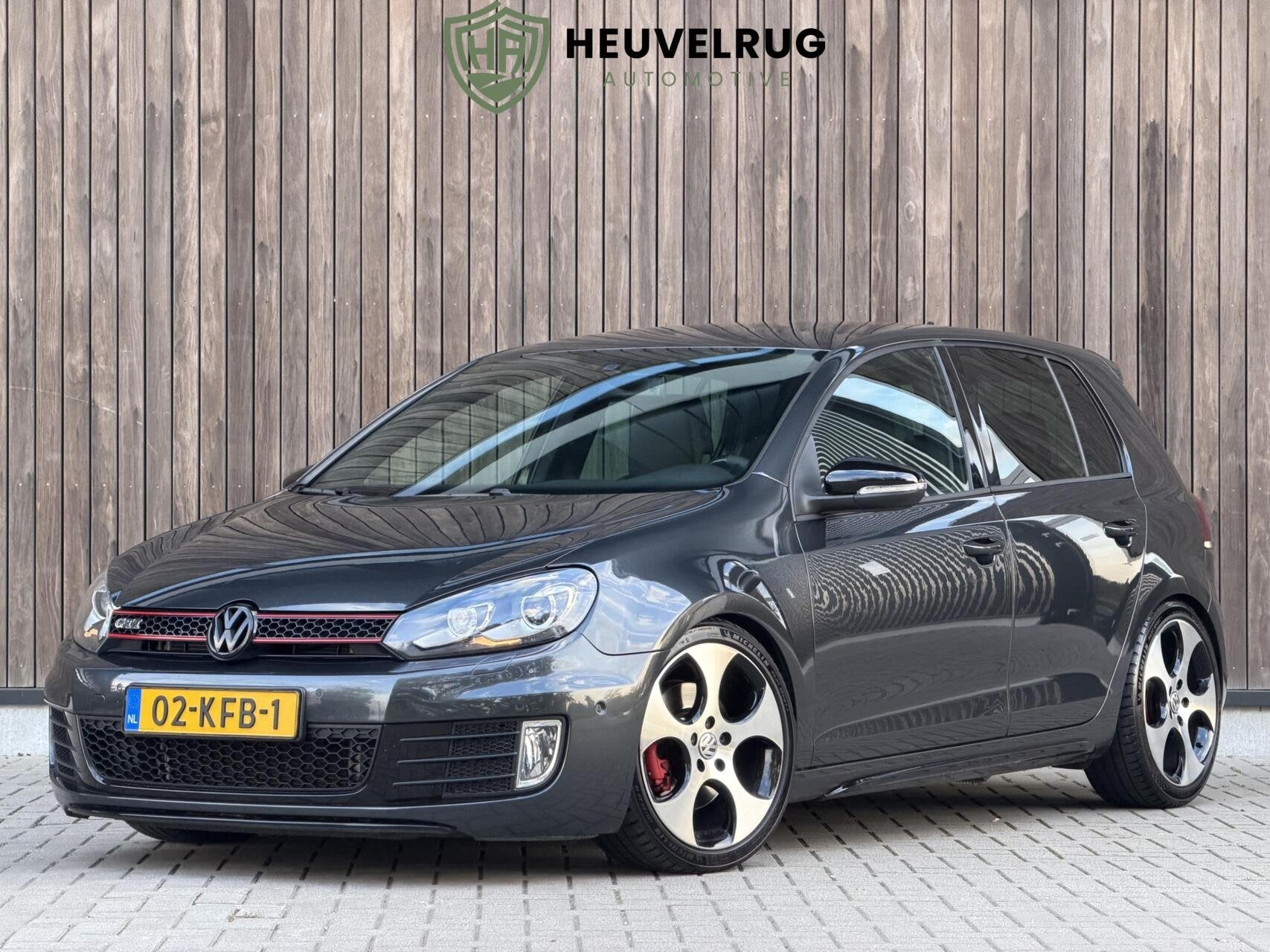 Volkswagen Golf 2.0 GTI | NL-AUTO | MILLTEK | CUSTUM STUUR |, Voorwielaandrijving, Euro 5, Zwart, 4 cilinders