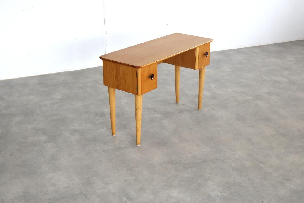 vintage sidetable | kaptafel | jaren 60 | Zweeds, Gebruikt, 100 tot 150 cm, ., Ophalen of Verzenden