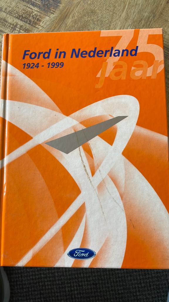 Boek 75 jaar Ford, Ophalen of Verzenden, Zo goed als nieuw, Ford