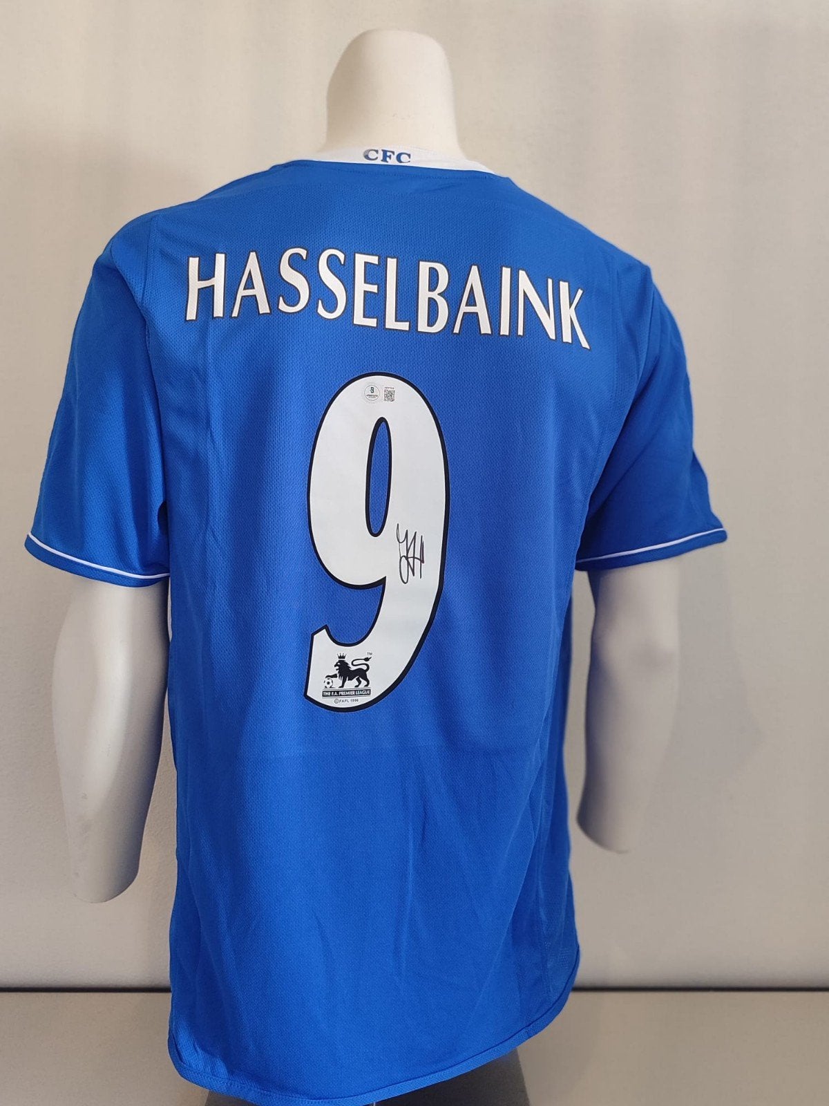 Gesigneerd Chelsea shirt door Hasselbaink met Beckett COA, Ophalen of Verzenden, Nieuw, Buitenlandse clubs, Shirt